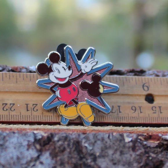 Retro Collection Mystery - Mickey Mouse Disney Pin 67627 - Picture 4 of 4